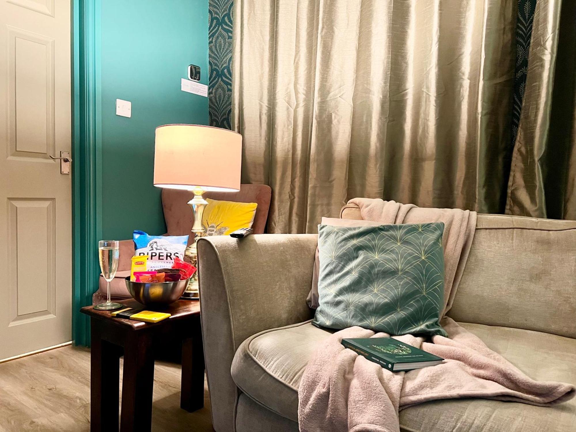 Apartament The Rose- Grd Floor, 2-5 Beds, Smarttv, Uni, Tram, M250 Fibre Nottingham Zewnętrze zdjęcie