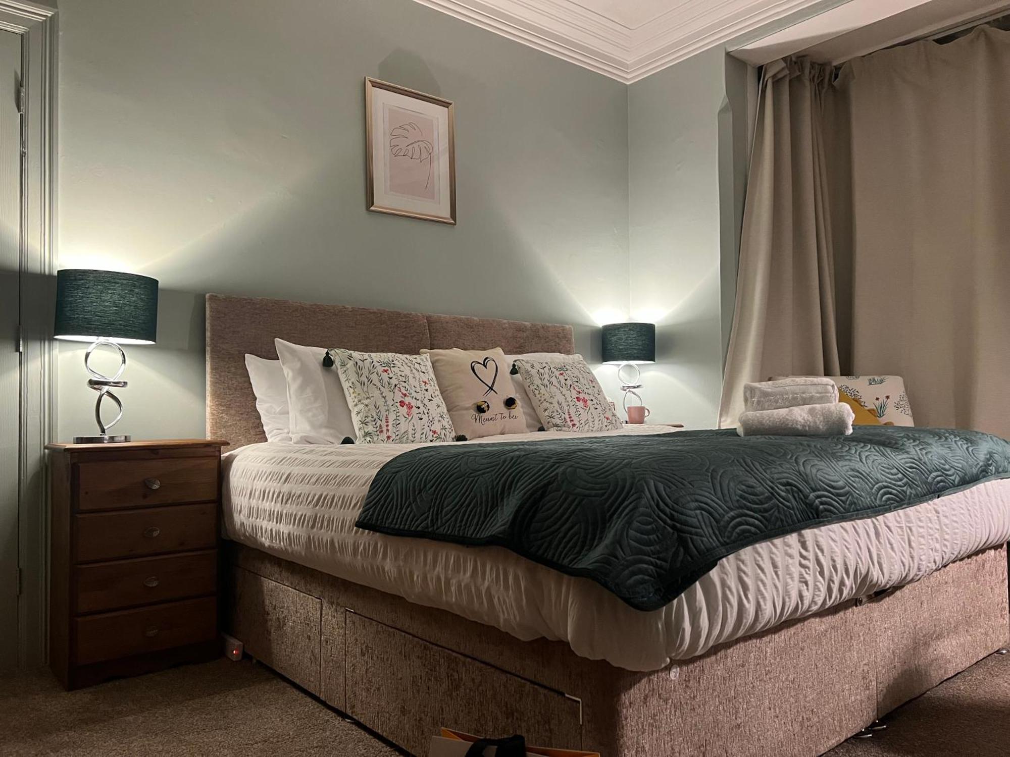 Apartament The Rose- Grd Floor, 2-5 Beds, Smarttv, Uni, Tram, M250 Fibre Nottingham Zewnętrze zdjęcie